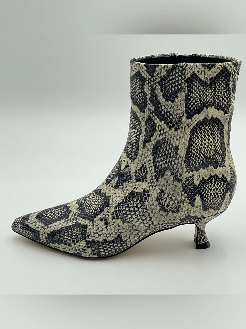 Marc Fisher SZ 5M Iggy  Pointed Toe Dress Booties Snake Kitten Heel MSRP $179